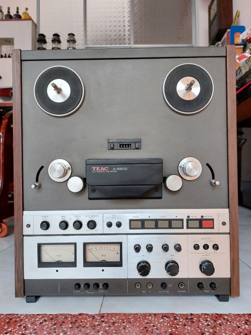 Teac A-6600 Tape Recorder